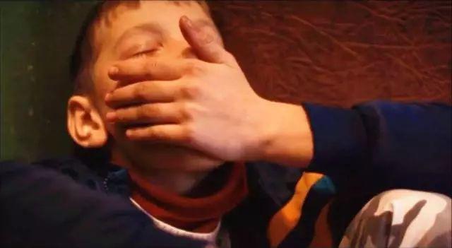 比《芳华》的催泪弹还猛，这个俄罗斯的16岁少女看哭了无数人
