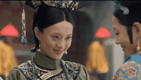 孙俪和陈建斌主演的《甄嬛传》都有哪些搞笑的穿帮镜头？
