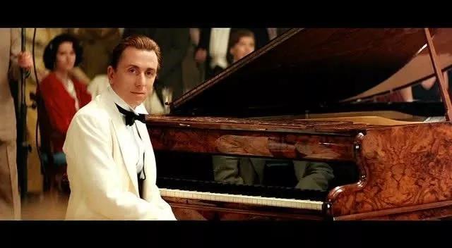 《海上钢琴师》电影有哪些经典桥段？