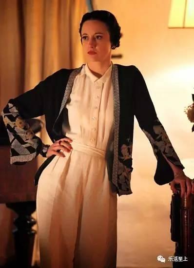 电影《倾国之恋》里辛普森夫人换了80套美腻的服装，还有哪些裙子很美的电影推荐？