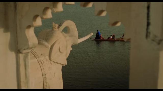 《坠入》：印度导演的奇幻绝美风景电影，7个摄影技巧与拍照解读