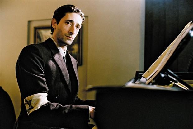 电影《钢琴家》：揭露历史和人性，让你亲身感受九死一生