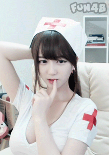 韩国漂亮美女护士咬手指