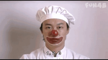 陈奕迅小丑厨师造型笑